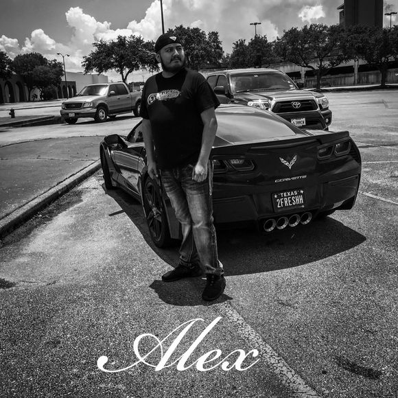 Meet your Posher, Alex - Picture 1 of 1